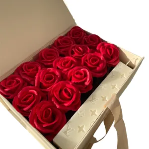 Αρωματική Λαμπάδα σε κουτί Forever Rose