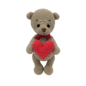 Πλεκτό αρκουδάκι με καρδιά