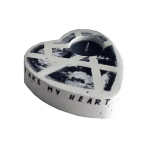 Τσιμεντένια βάση για ρεσώ Καρδιά "TAKE MY HEART'', Ασπρόμαυρη