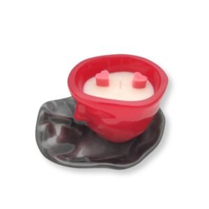 Αρωματικό κερί σε κούπα με πιάτο, Πρόσωπα