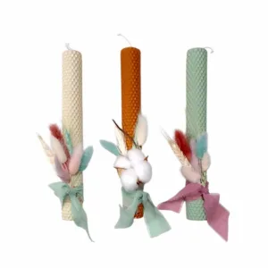 Λαμπάδα από μελισσοκέρι με λουλούδια