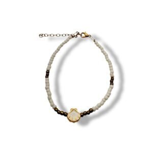 Βραχιόλι με κοχύλι με σμάλτο χρύσο και χάντρες 17εκ