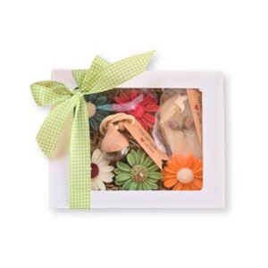 Gift Box με Φρουτένιες Μαργαρίτες & αρωματικά