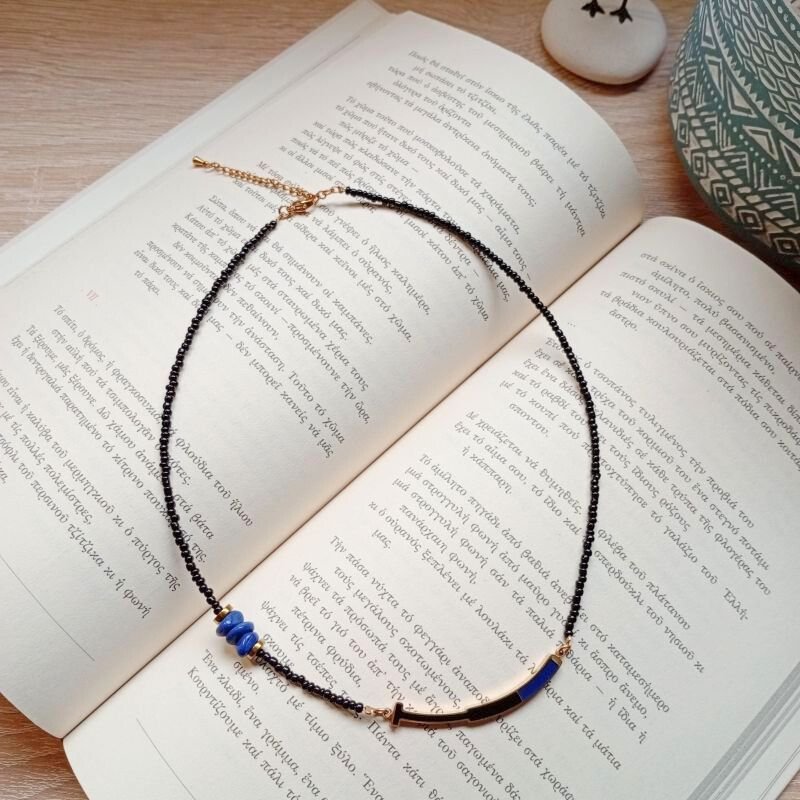 Kolie-me-gyalines-xantres-xaoliti-kai-atsalino-stoixeio-etsetera (3)