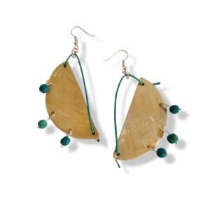 Σκουλαρίκια κρεμαστά από αλπακά και πέτρες λάβας