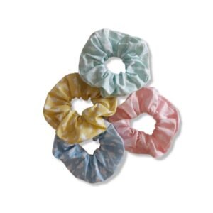 Scrunchies με print συννεφάκια