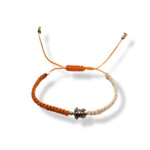 Διχρώμο μακραμέ βραχιόλι με ατσάλινη χελωνίτσα