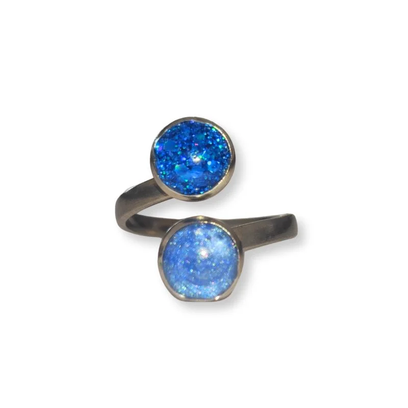 daxtylidi-me-dyo-idioys-kykloys-mple-gkliter-e&a-art (3)