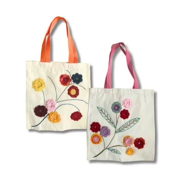Υφασμάτινη Tote τσάντα κεντημένη Λουλουδιάσματα