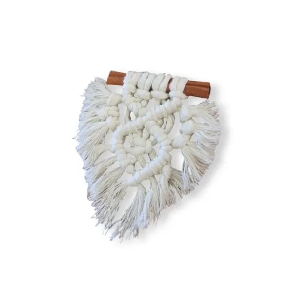 Macreme κρεμαστό σε ξύλο κανέλας