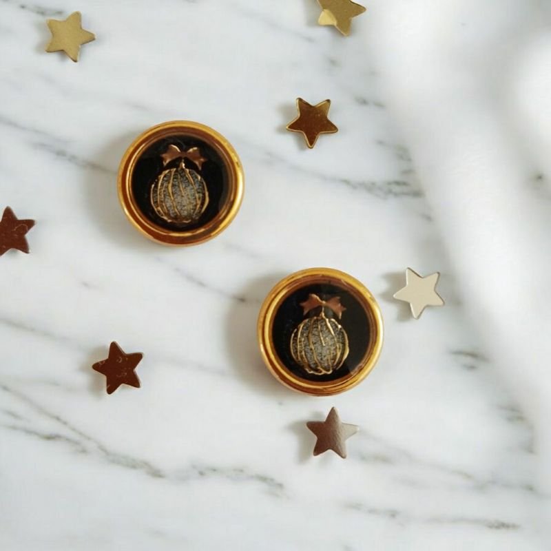 9 skoularikia-karfota-xristougenniatika1-ygro-gyali-glassy-dreams