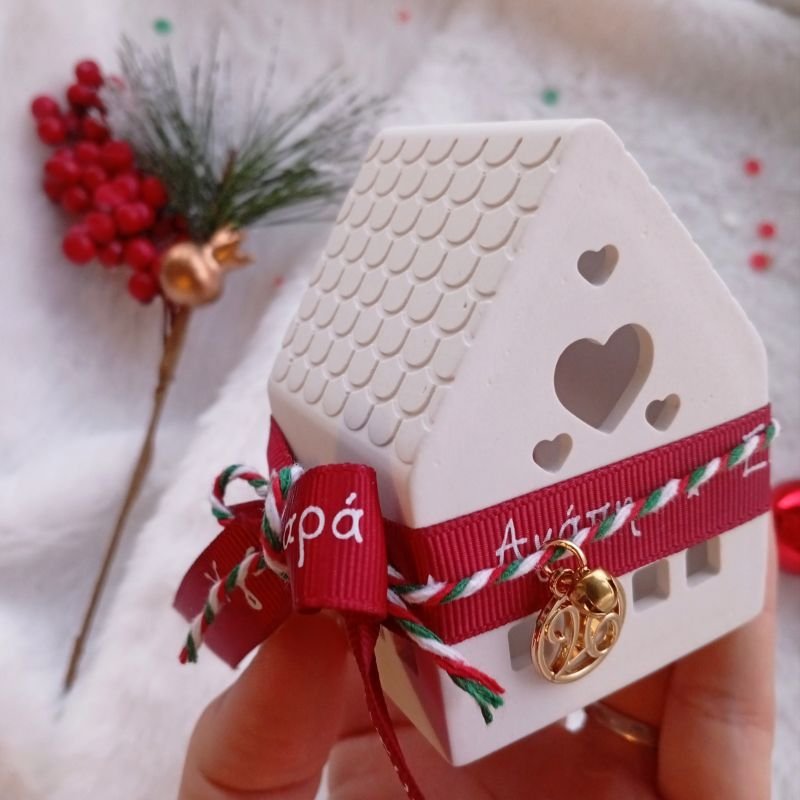 Xristougenniatiko-spitaki-gouri-gia-resw-apo-skoni-porselanis-etsetera (4)