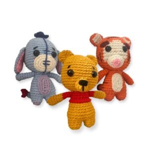 Amigurumi Αρκουδάκι ήρωας & friends