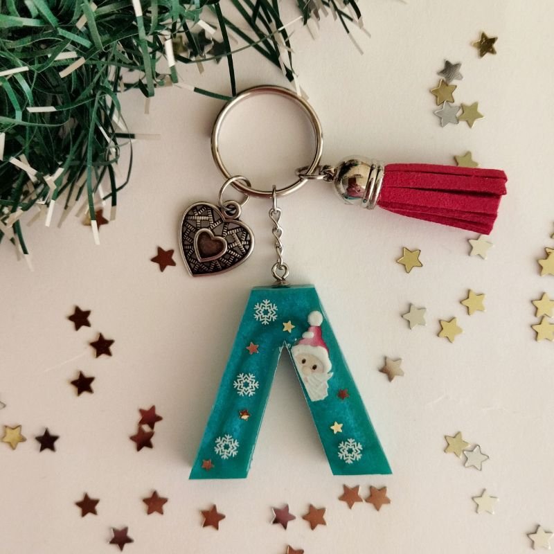 mprelok-monogramma-xristougenniatiko4-ygro-gyali-glassy-dreams