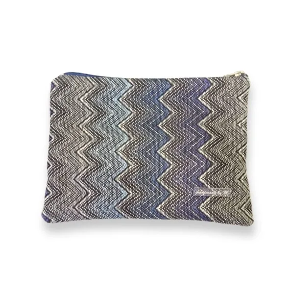 Τσαντάκι/ Νεσεσέρ τύπου υφαντό Ζικ ζακ (27x20εκ.)