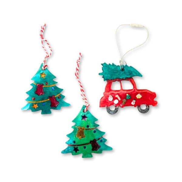 Χριστουγεννιάτικα στολίδια με υγρό γυαλί χριστουγεννιάτικα δεντράκια