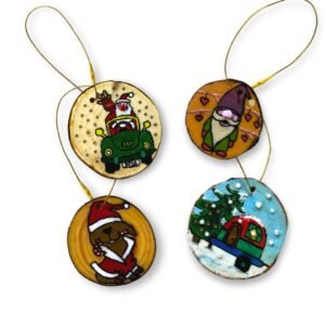 Χριστουγεννιάτικα στολίδια διαφορετικά στυλ