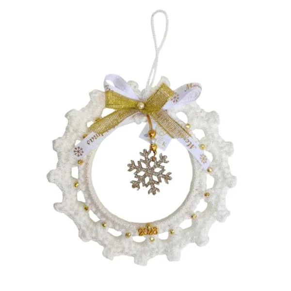 Χριστουγεννιάτικο άσπρο πλεκτό στεφανάκι γούρι 2026