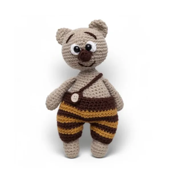 Πλεκτό κουκλάκι Αρκουδάκι με βερμούδα