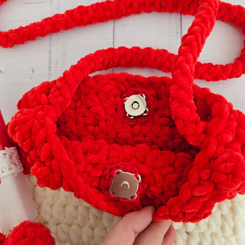 Lampada-me-plekto-tsantaki-provataki-Hook-Loop (4)