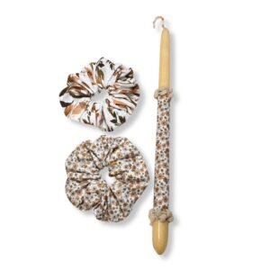 Πασχαλινή Λαμπάδα με δύο scrunchies, καφέ ανθάκια (35εκ.)