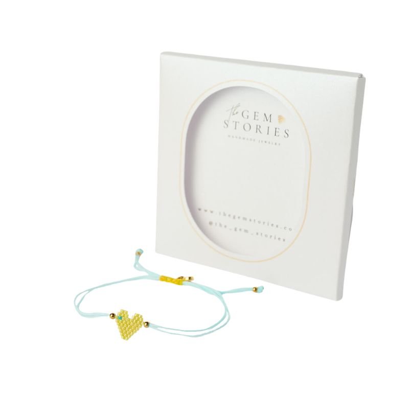 The-Gem-Stories-Miyuki-Delicate-Heart-Adjustable-Macrame-Bracelet4 Ρυθμιζόμενο βραχιόλι μακραμέ miyuki με καρδιά The Gem Stories