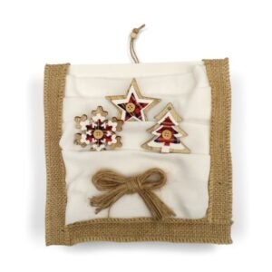 Χριστουγεννιάτικος καμβάς με ύφασμα και ξύλινα λουλούδια