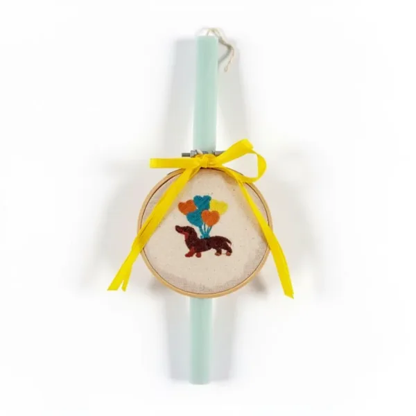 Λαμπάδα με κεντημένο σκυλάκι dachshund