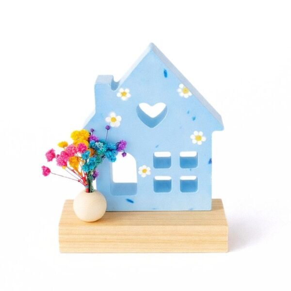 Ρομαντικό Διακοσμητικό Σπιτάκι με Καρδιά & Λουλούδια σε Γαλάζιο Χρώμα