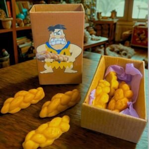 Κουτάκια με wax melts ''Μου τα έχεις κάνει τσουρέκια''