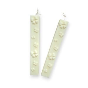 Λαμπάδα αρωματική με άσπρους φιόγκους