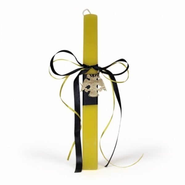 Κίτρινη λαμπάδα με ξύλινο μπρελόκ δικέφαλο