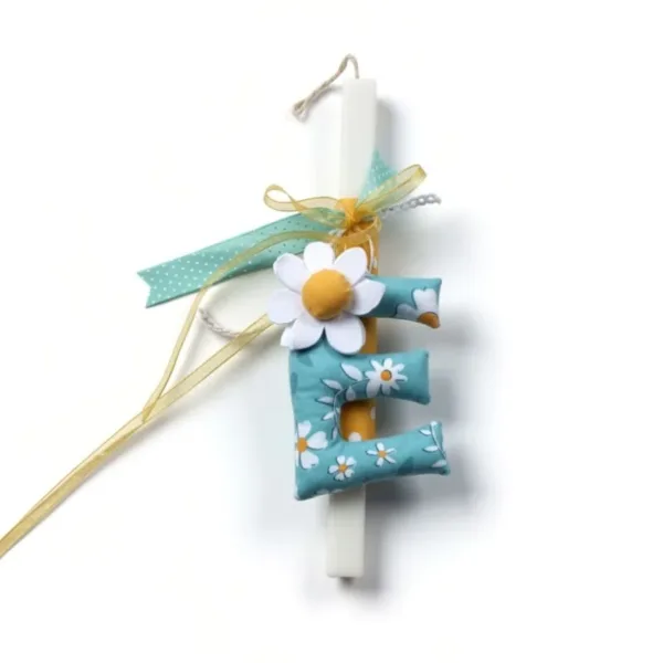 Λαμπάδα με μονόγραμμα με λουλούδι