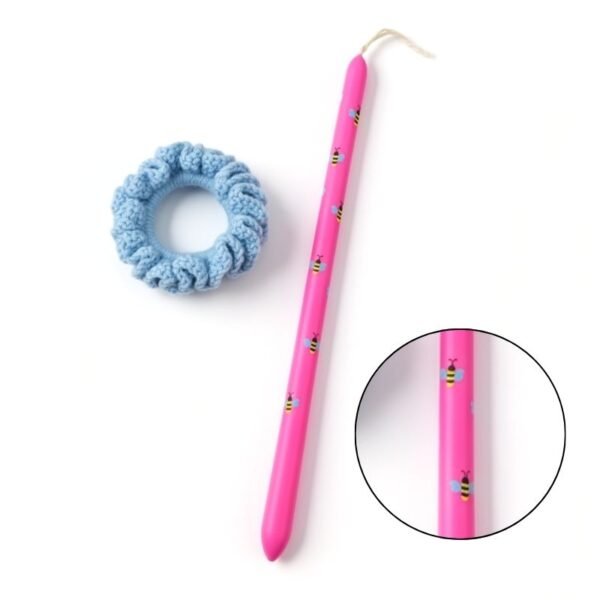 Λαμπάδα μελισσούλες με πλεκτό scrunchie