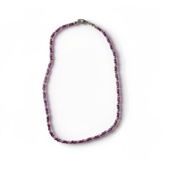 Κολιέ από χάντρες γυαλιστερές σε αποχρώσεις του μωβ