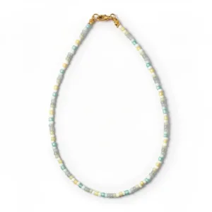 Κολιέ με χάντρες σε πράσινες αποχρώσεις
