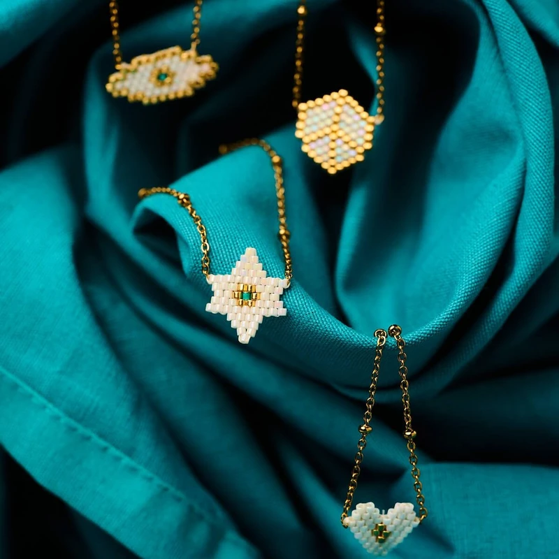 766D53433-Delicate-Miyuki-White-Necklaces-4