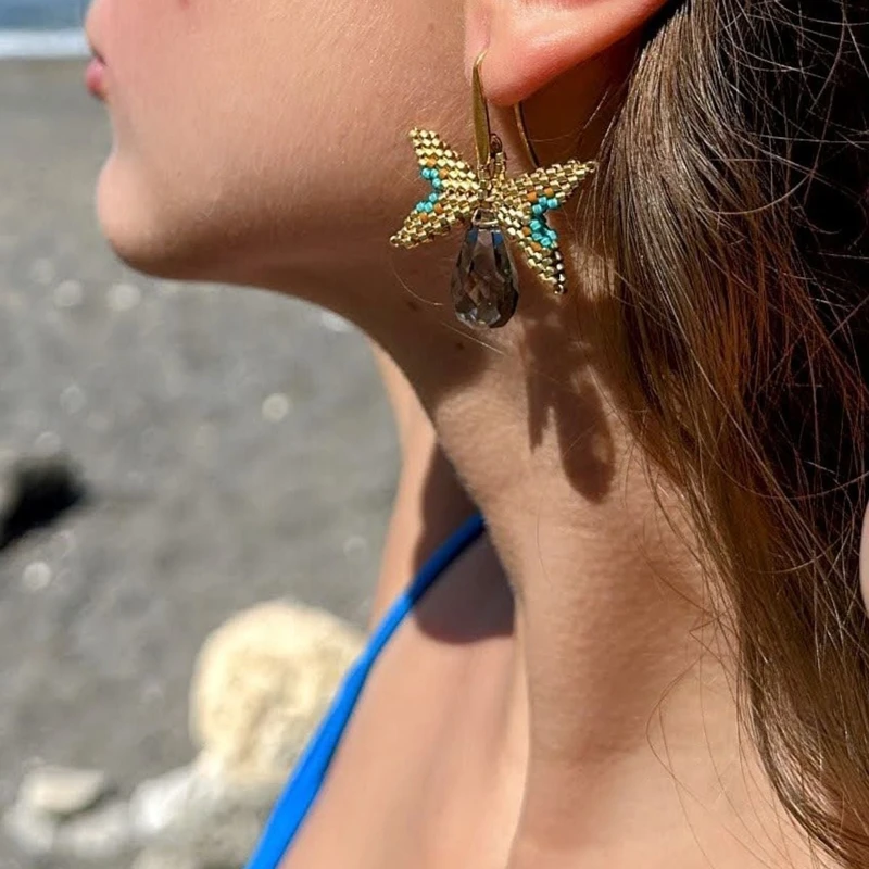 D2LV41637-The-Gem-Stories-Miyuki-Butterfly-Earrings