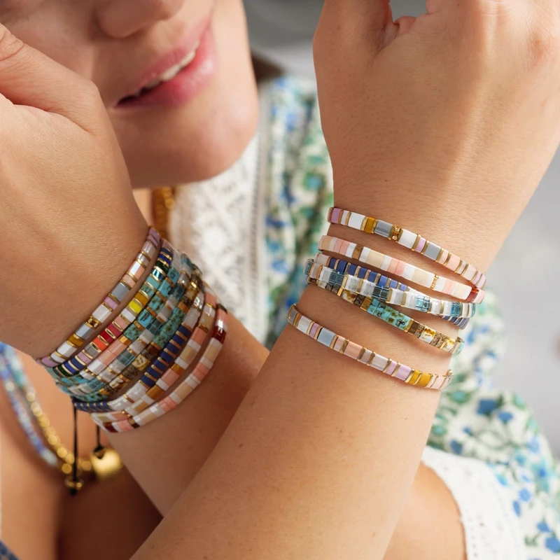 V38P30345-The-Gem-Stories-Miyuki-Tila-Bracelet-Shoot-6
