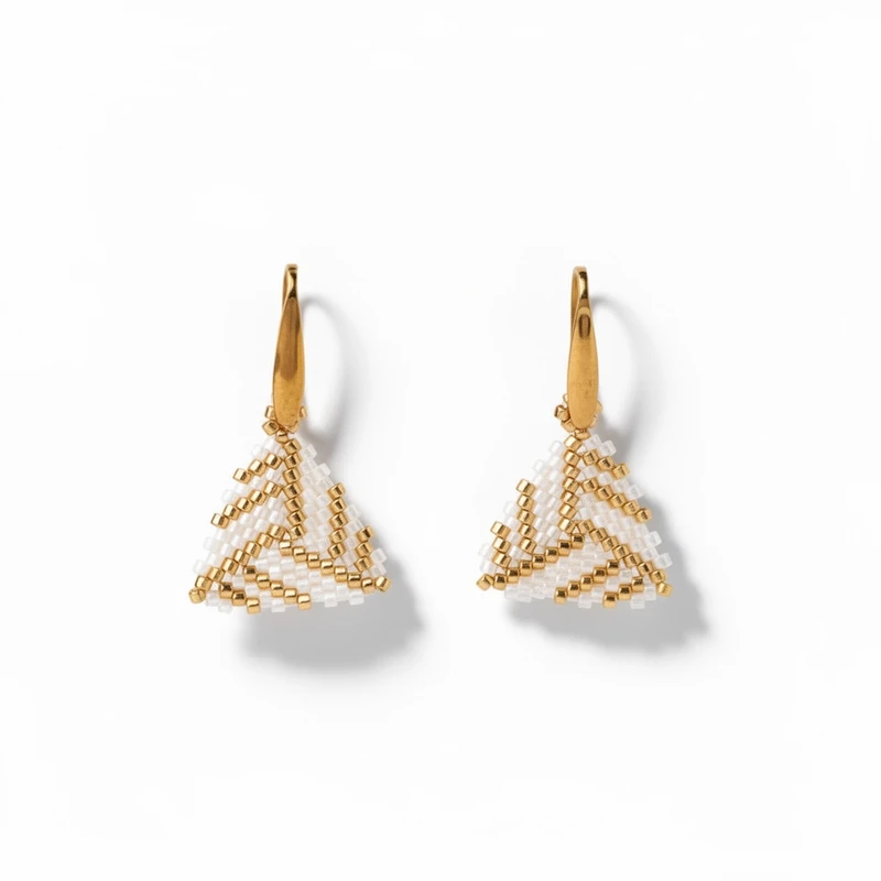 WI4Y46592-The-Gem-Stories-White-Gold-Miyuki-Triangle-Earrings-view